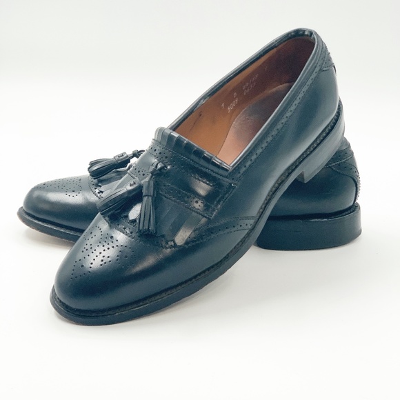 *SOLD* Allen Edmonds Bridgeton Mens Size 9 Shoes Loafers Black Leather Kiltie - Picture 2 of 14
